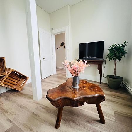 Le Coeur De Bourges Apartment Bagian luar foto